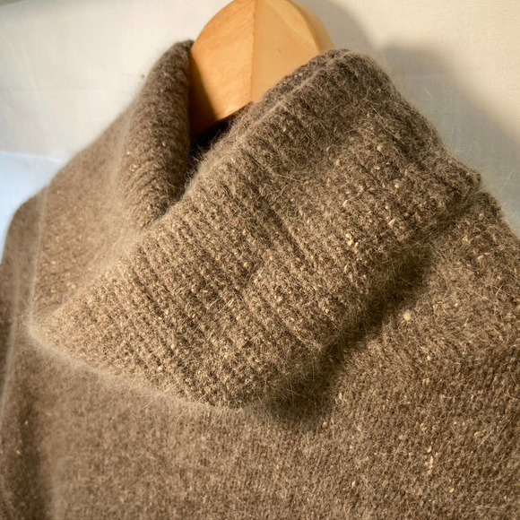 Design Group Sweater Silk Angora Rabbit Hair Lambs Wool Blend Gray Turtle Neck - Picture 3 of 7